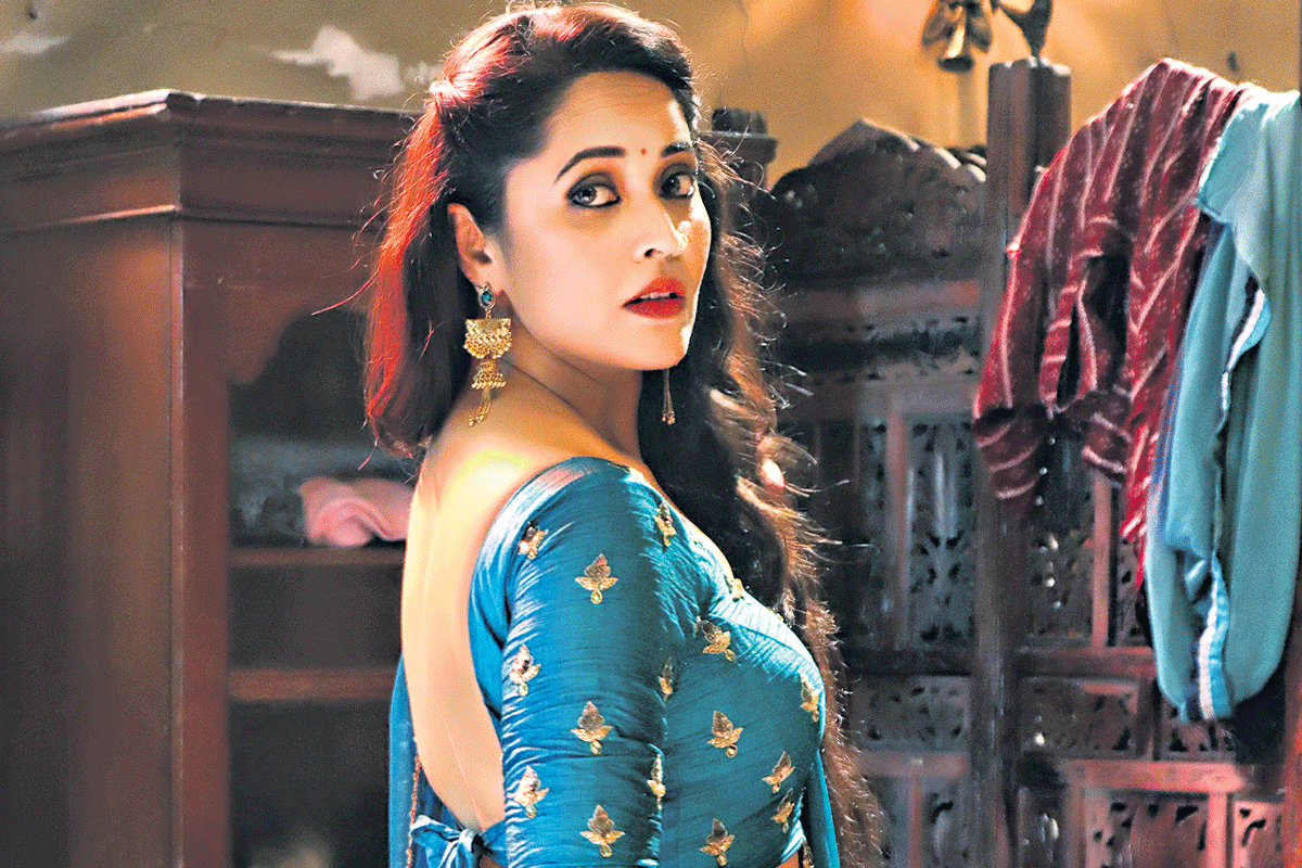 ఫ్లాష్‌బ్యాక్‌ లవ్‌స్టోరీ