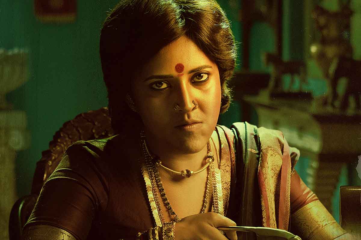 పుష్ప సినిమాలో అనసూయ సంచలన పాత్ర.. దాక్షాయణి ఎలా ఉండబోతుందంటే..?