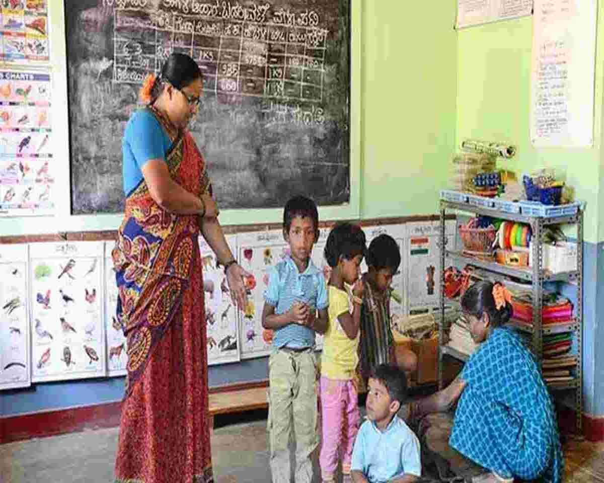 ప్రభుత్వ బడుల్లోకి అంగన్‌వాడీ!