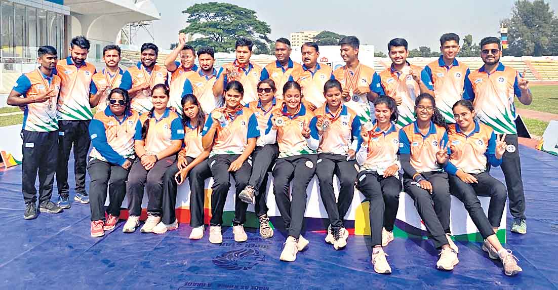 సప్త పతకాలతో..