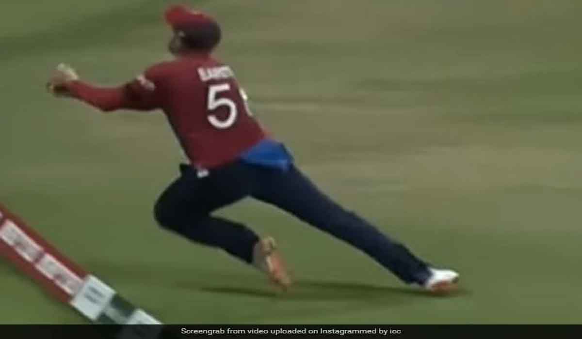 బౌండ‌రీ లైన్‌ వ‌ద్ద బెయిర్స్‌స్టో  డైవింగ్ క్యాచ్‌.. కానీ