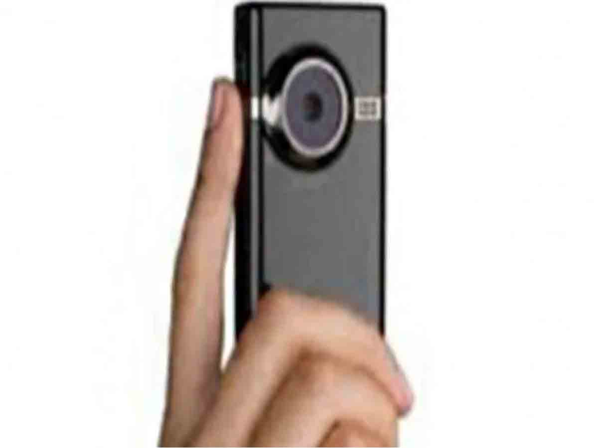 దూర‌ద‌ర్శ‌న్ కేంద్రం మ‌హిళ‌ల వాష్‌రూంలో కెమెరా ల‌భ్యం : తాత్కాలిక ఉద్యోగిపై వేటు