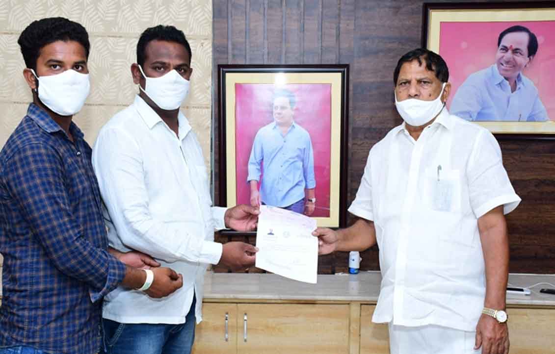 CMRF | నిరుపేదల సంక్షేమమే టీఆర్ఎస్ ప్రభుత్వ లక్ష్యం: ఎమ్మెల్యే నల్లమోతు భాస్కర్రావు..