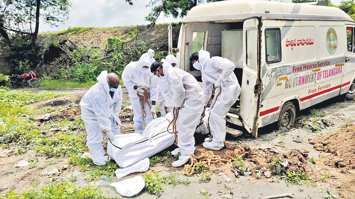 కొవిడ్‌ పరిహార అధికారం కలెక్టర్లకు