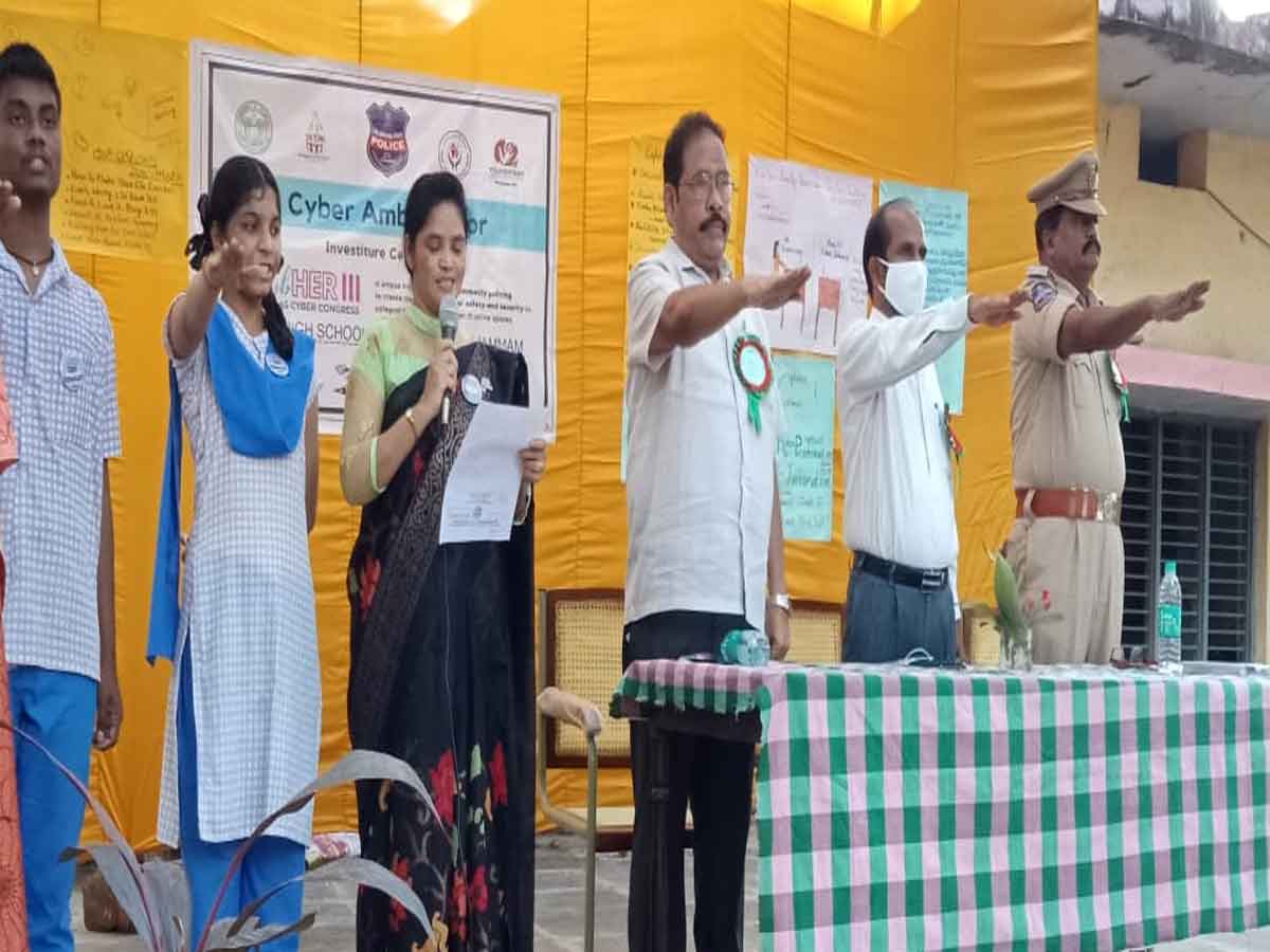 Cyber ​​Ambassadors | సైబర్ నేరాల బారిన పడకుండా కాపాడుకోవాలి.. సైబర్ అంబాసిడర్ల సమావేశంలో డీఈఓ యాదయ్య..