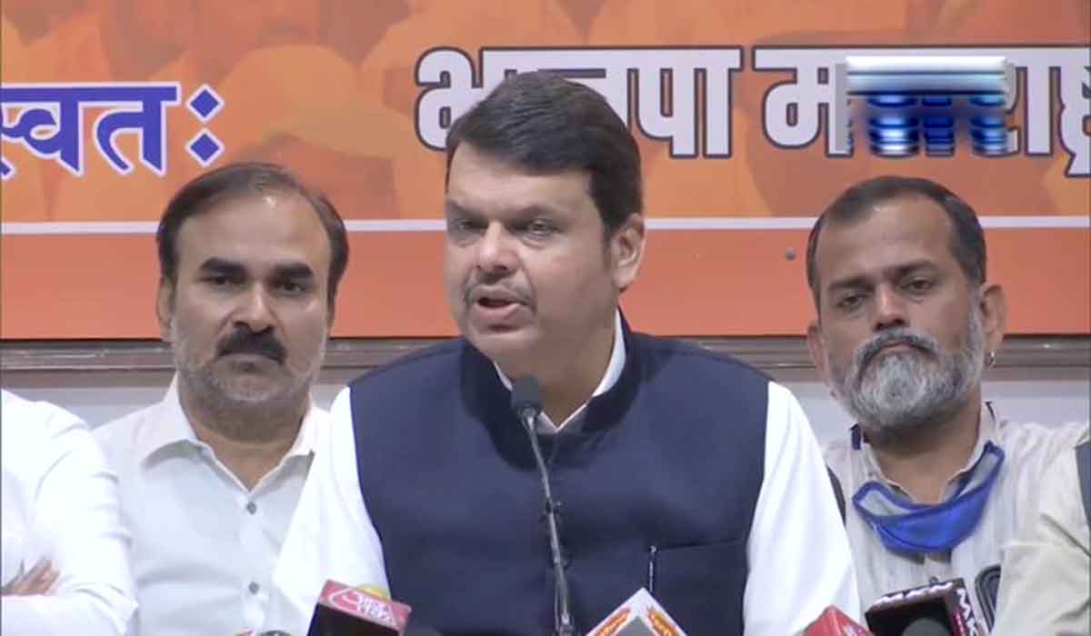 అండ‌ర్‌వ‌ర‌ల్డ్‌తో మంత్రి మాలిక్‌కు లింకులు: ఫ‌డ్న‌వీస్‌