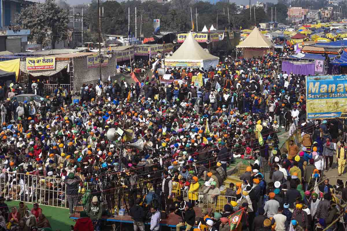 Farm Laws | సాగు చ‌ట్టాల విత్ డ్రా స‌రే.. రైతుల‌పై కేసుల మాటేమిటి?!