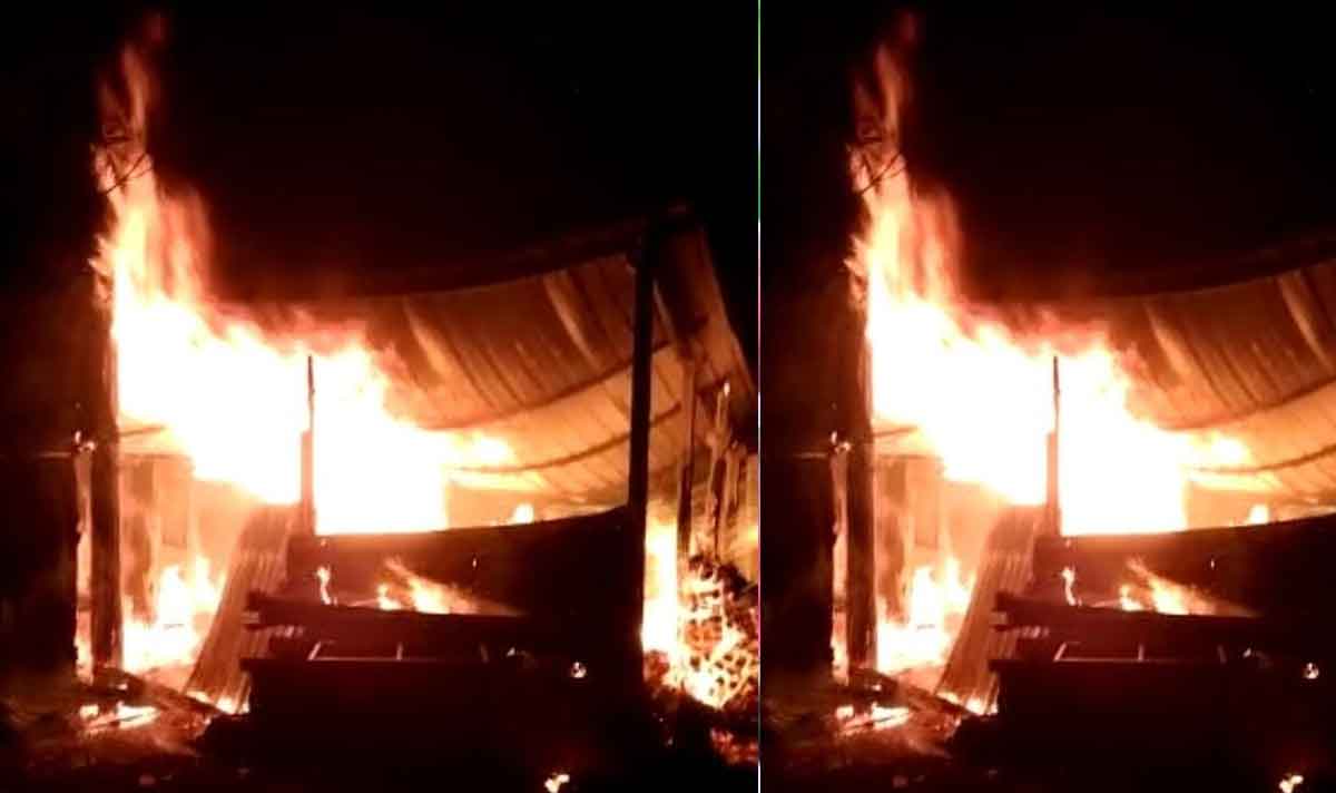 Khammam | విద్యుత్ షార్ట్ సర్యూట్‌తో భారీ అగ్నిప్రమాదం..రూ.4.5లక్షల ఆస్తి నష్టం…