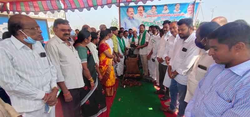 ధాన్యం కొనబోమంటున్న కేంద్రం