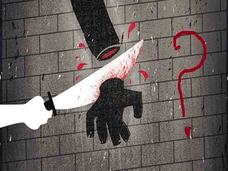 కూలి అడిగాడని చెయ్యి నరికేశాడు