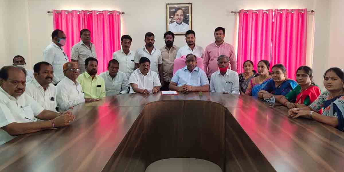 కేంద్ర ప్రభుత్వ రైతు వ్యతిరేక విధానాలను ఎండగడుదాం