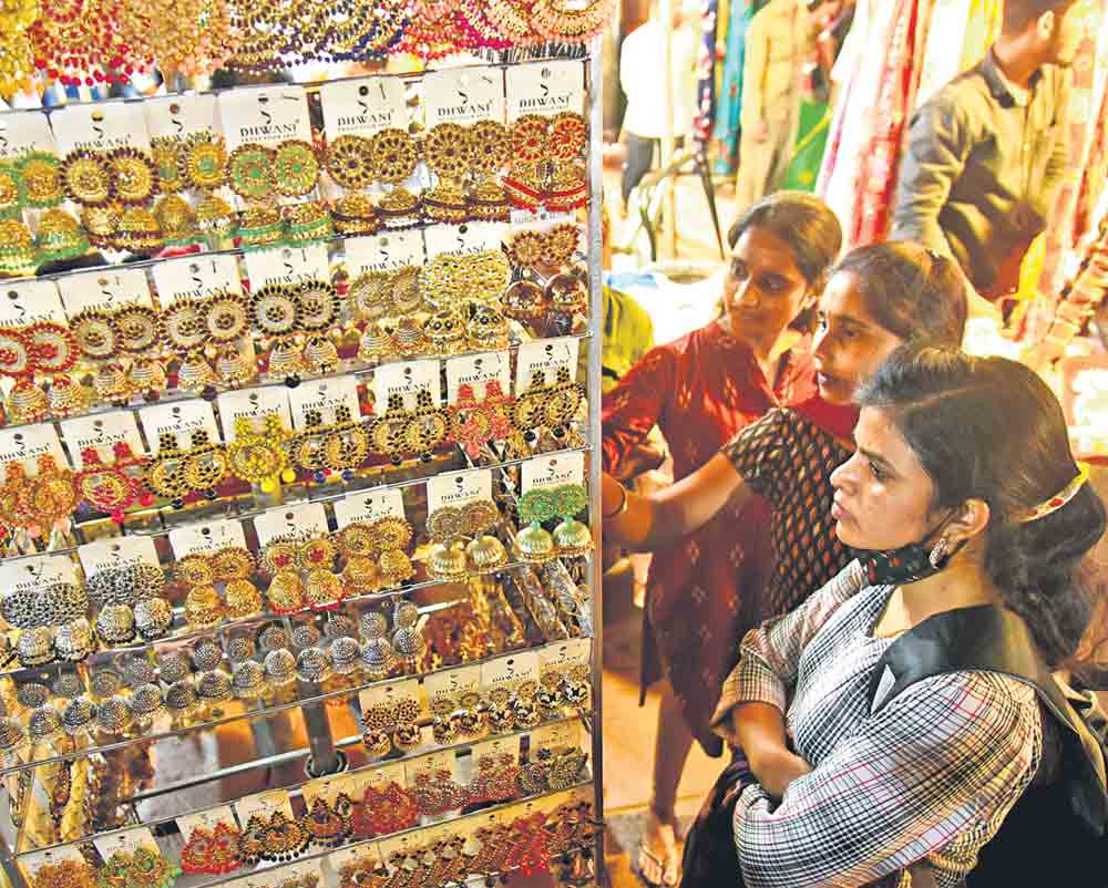 పిల్లలే.. పోలీసులుగా!