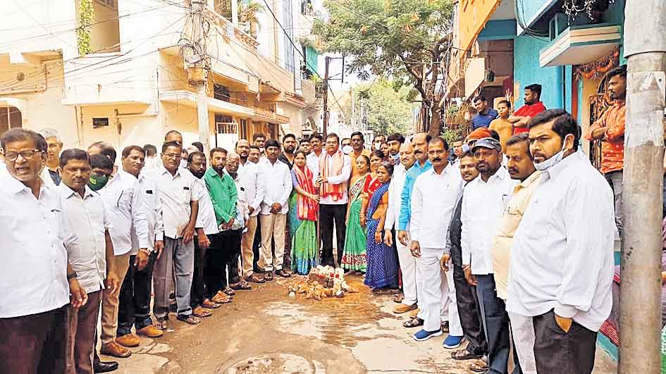 రహదారుల అభివృద్ధి వేగవంతం