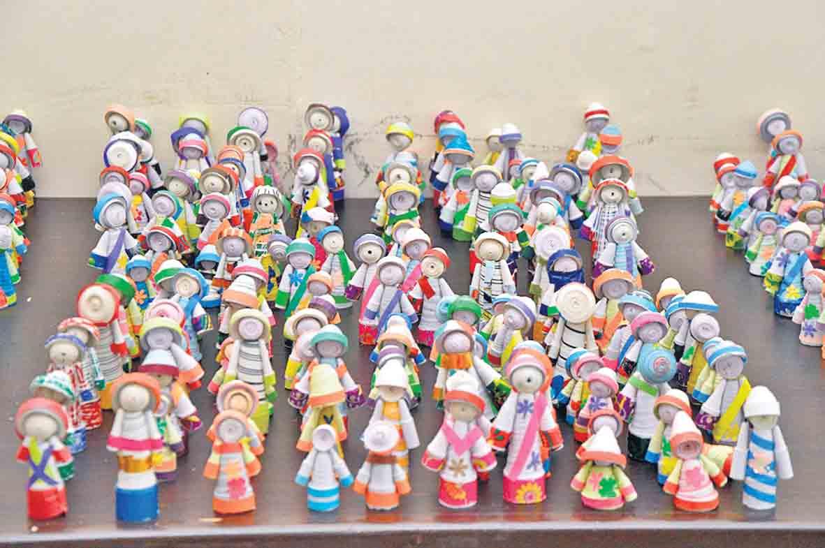 ప్రదర్శనకు పెట్టి.. రికార్డు సృష్టించి!