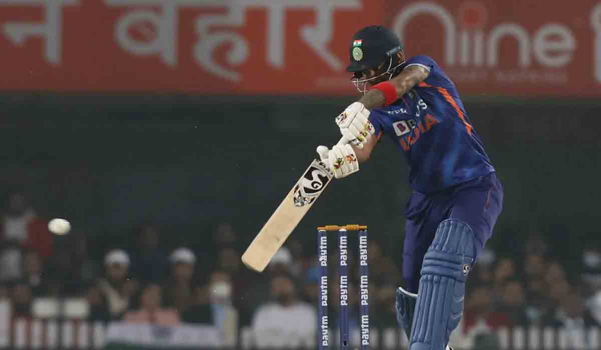 IND vs NZ | సిక్సర్‌తో హాఫ్ సెంచరీ పూర్తి చేసిన రాహుల్‌