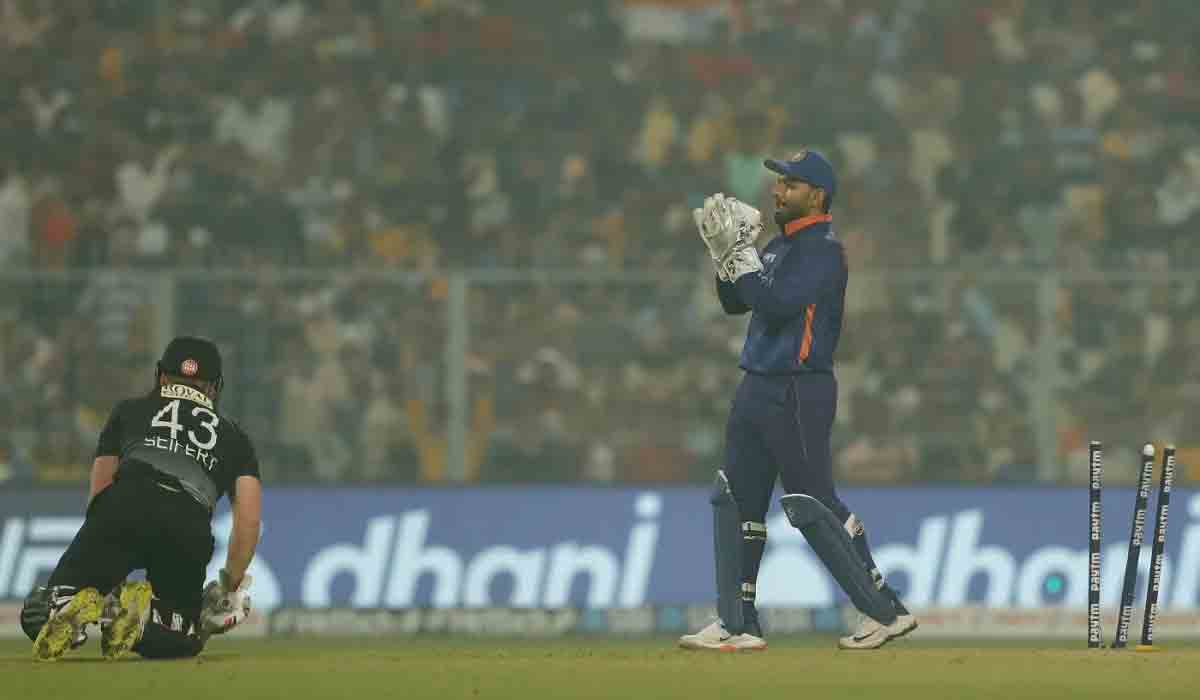 IND vs NZ | అదరగొడుతున్న బౌలర్లు.. ఆరు వికెట్లు కోల్పోయిన కివీస్