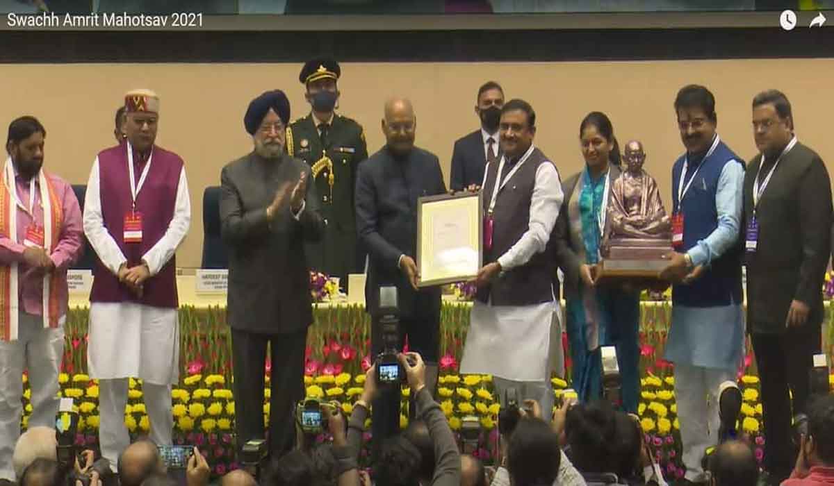 ఇండోర్‌కు అయిదోసారి.. స్వ‌చ్ఛ స‌ర్వేక్ష‌న్ అవార్డులు అంద‌జేసిన రాష్ట్ర‌ప‌తి