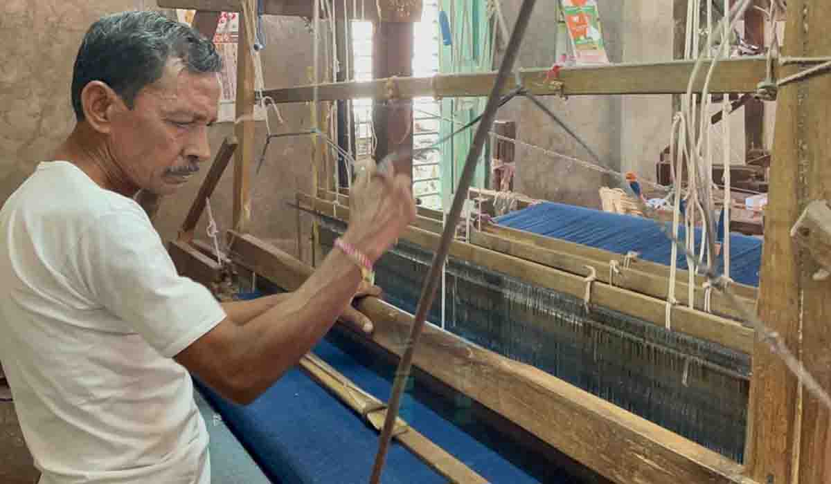 తెలంగాణ‌లోనే తొలిసారిగా చేనేత మ‌గ్గాల‌పై జీన్స్ త‌యారీ..