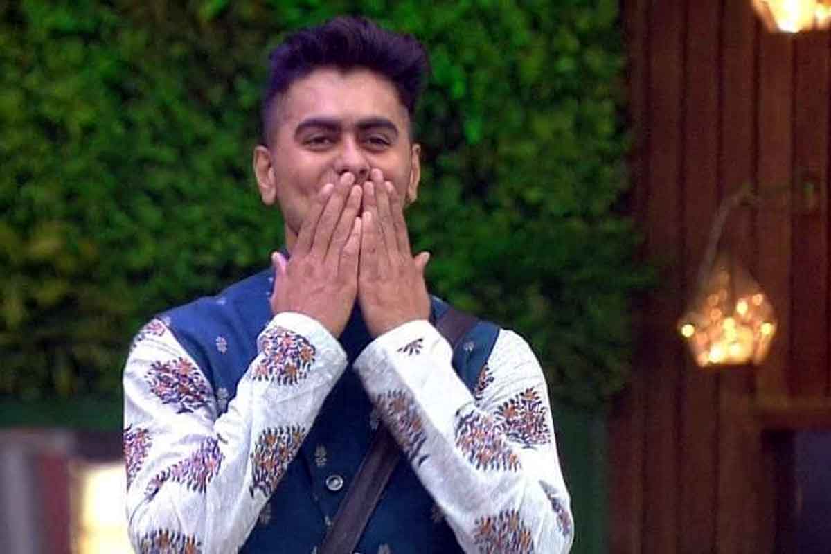 ట్విస్టుల మీద ట్విస్టులు ఇస్తున్న బిగ్ బాస్.. జెస్సీ ఇంకా పోలేదండోయ్..!