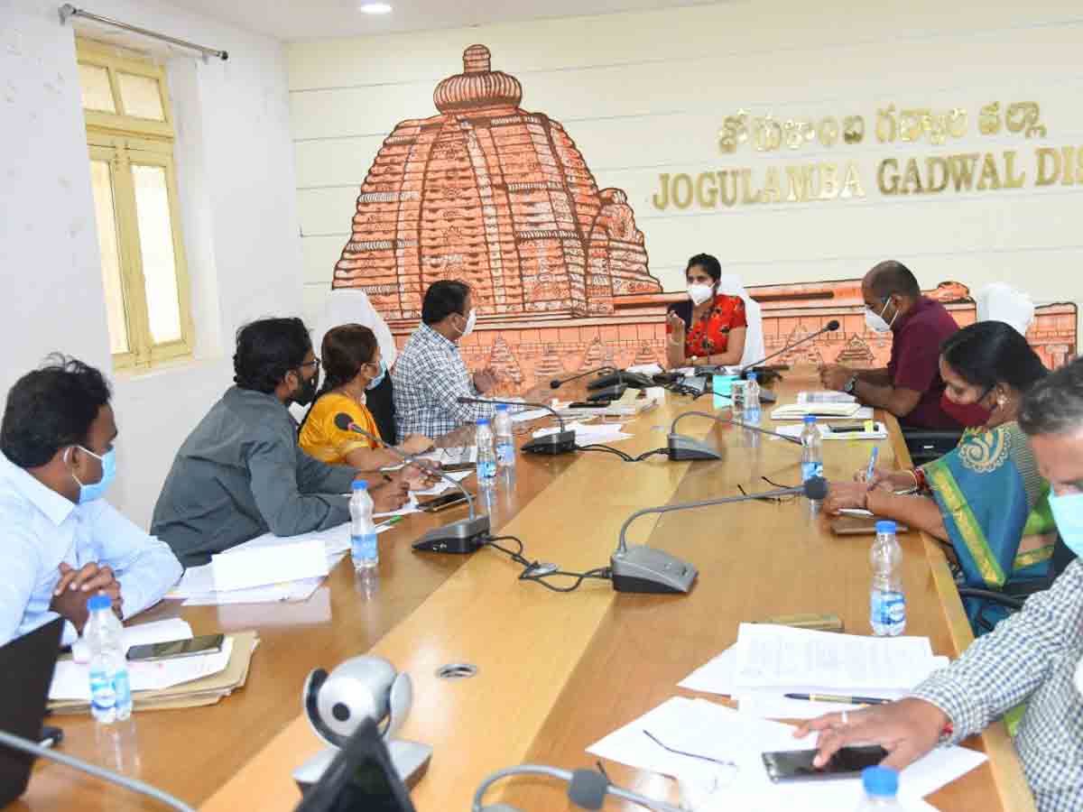 పిల్లలకు మెరుగైన వైద్యం అందించాలి : కలెక్టర్‌ క్రాంతి