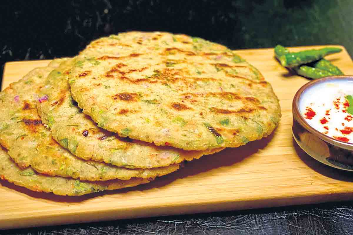 మామూలు ప‌రాటా తిని బోర్ కొట్టిందా? ఇంట్లోనే జొన్న పారాటా ఇలా చేసుకోండి