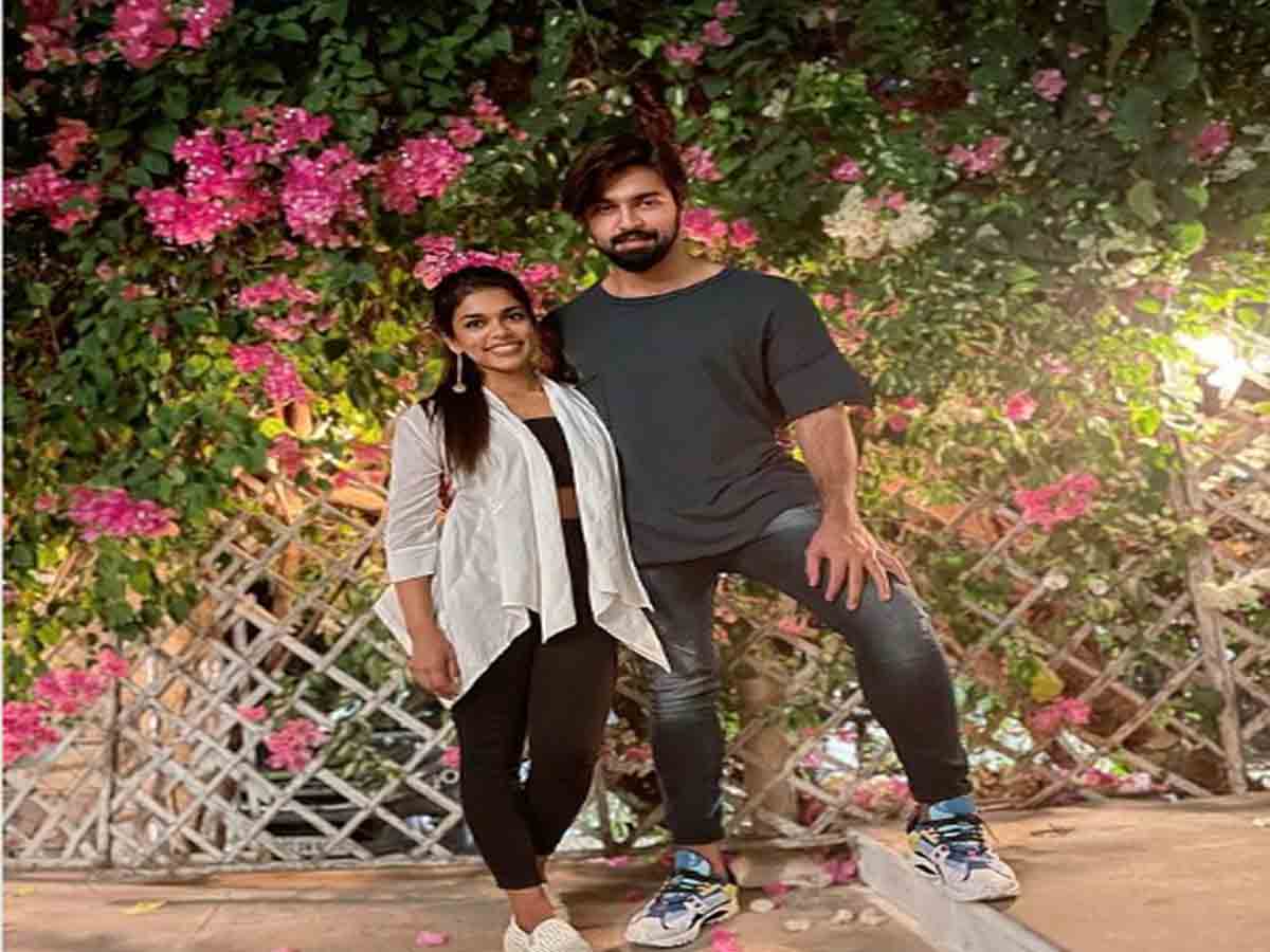 Kalyan Dev:  ఈ ఫొటో త‌ర్వాత అయిన రూమ‌ర్స్‌కి చెక్ ప‌డ‌తాయో లేదో మ‌రి..!