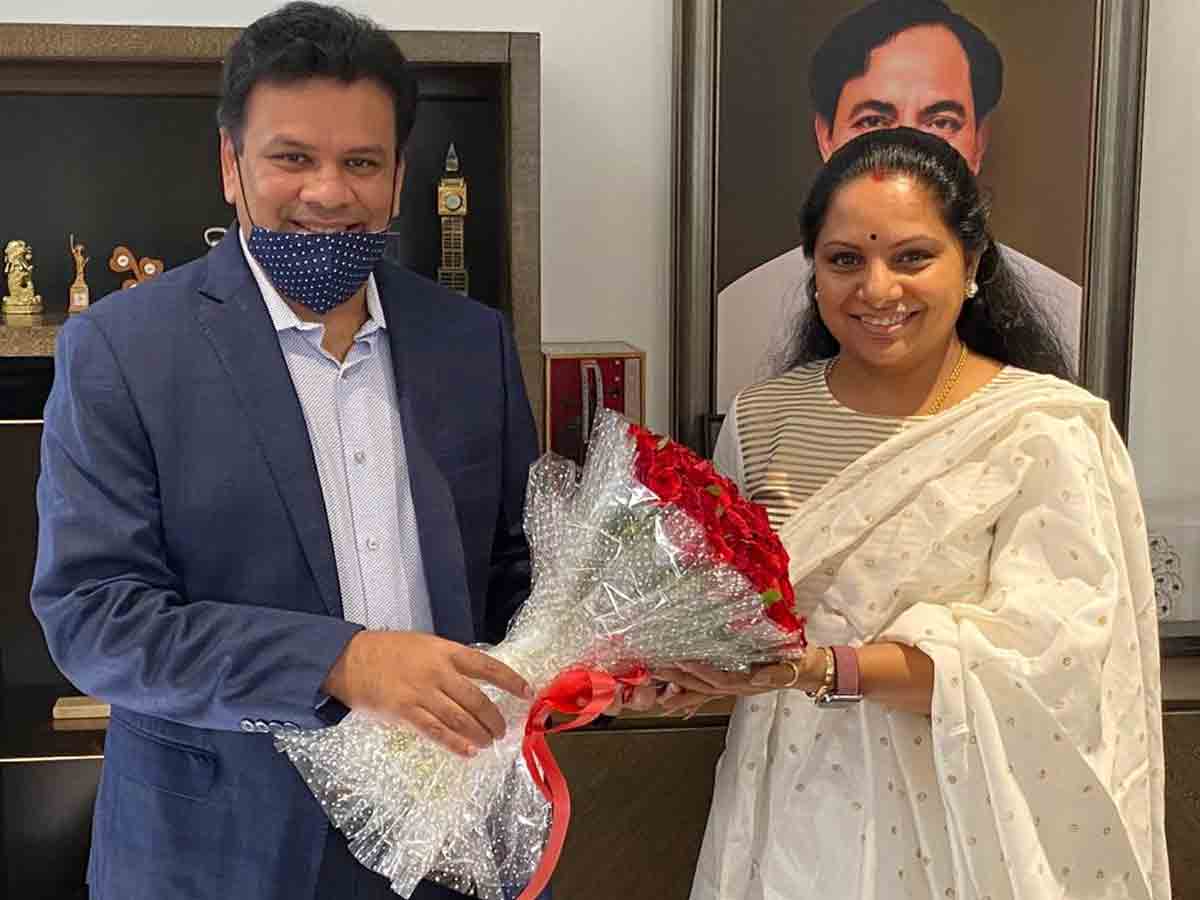 కల్వకుంట్ల కవితకు శుభాకాంక్షలు తెలిపిన మహేష్ బిగాల