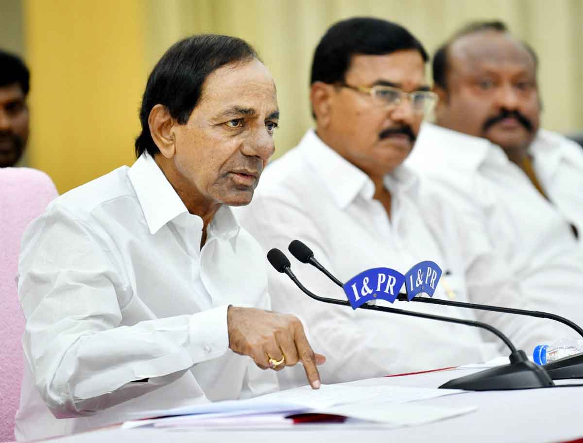 CM KCR : బండి సంజయ్ బెవకూఫ్ అని కేంద్ర మంత్రే చెప్పారు: సీఎం కేసీఆర్