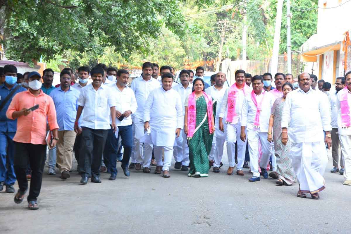 గెలుపు లాంఛనమే