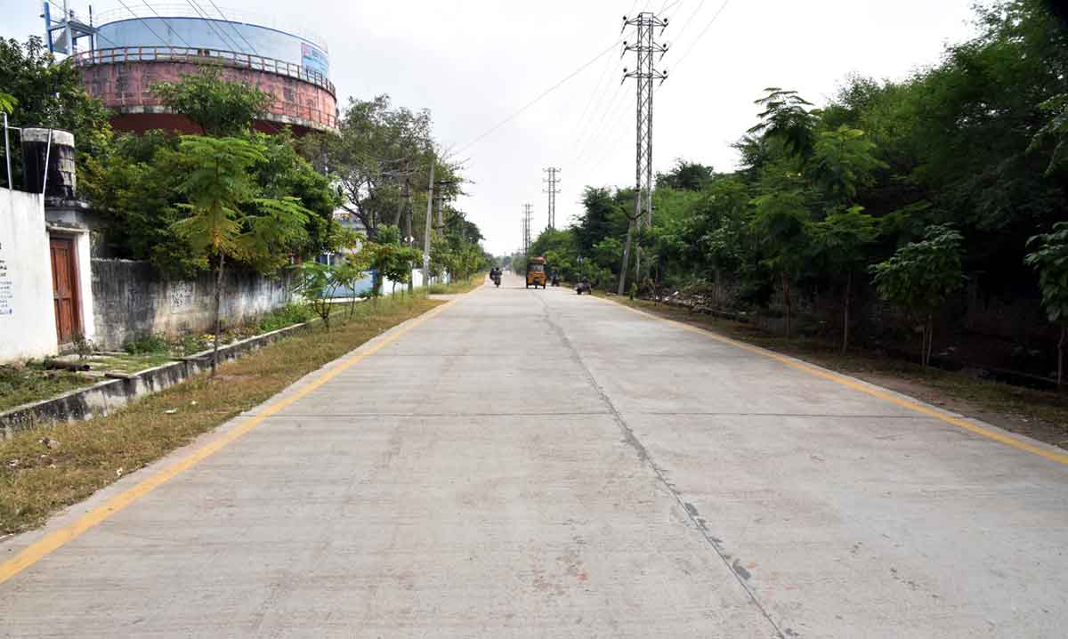 మోడల్‌ కాలనీగా హౌసింగ్‌ బోర్డు..