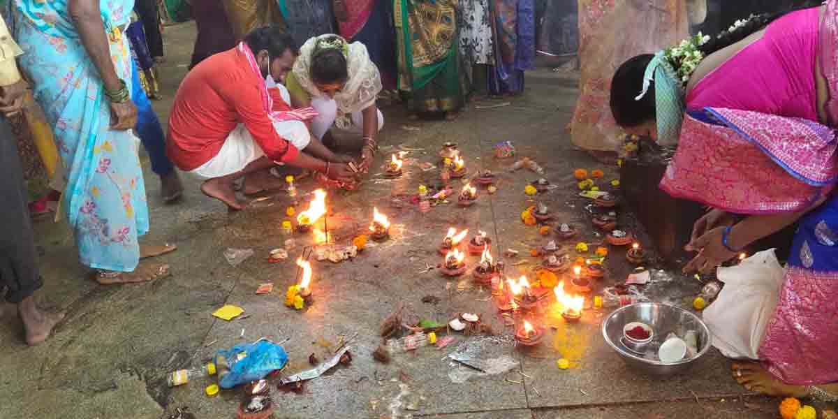 Komuravelli| భక్తులతో పులకించిన కొమురవెల్లి