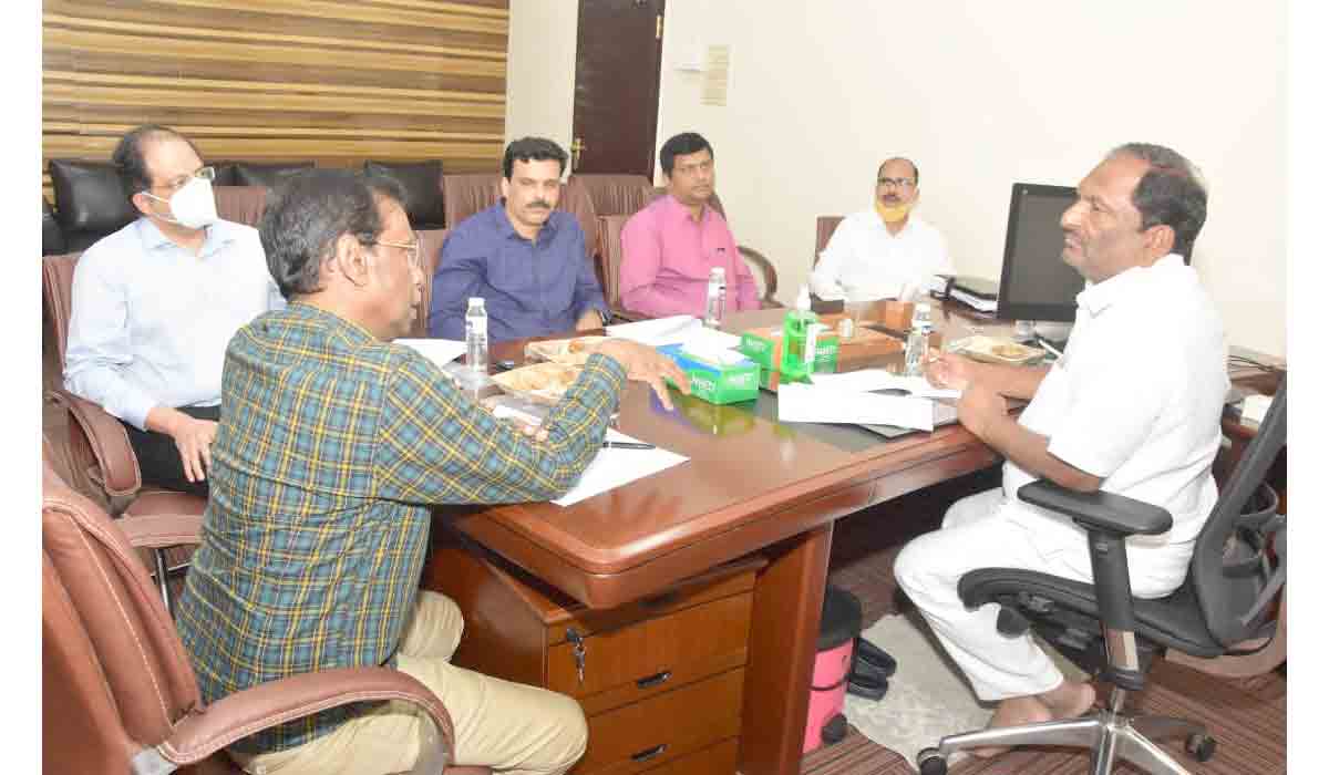 ఐఐటీ, నీట్‌ ఫలితాల్లో మరిన్ని ర్యాంకులు సాధించాలి.. మంత్రి కొప్పుల ఈశ్వర్‌