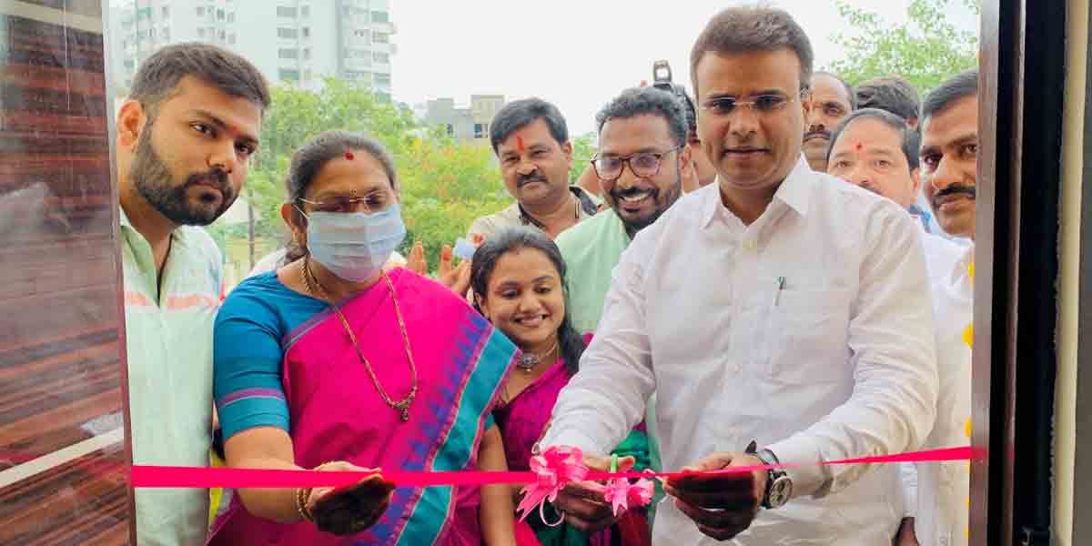 మహిళా పారిశ్రామిక వేత్తలకు ప్రోత్సాహం : ఎమ్మెల్యే కె.పి. వివేకానంద్‌