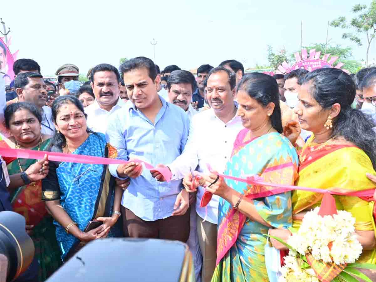 KTR : బీబీపేట్​ జడ్పీ పాఠశాలను ప్రారంభించిన మంత్రి కేటీఆర్