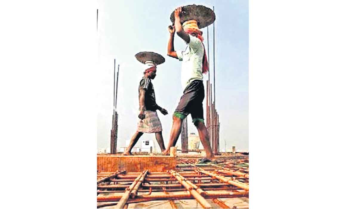 సూర్యుని నిద్ర లేపుతారు