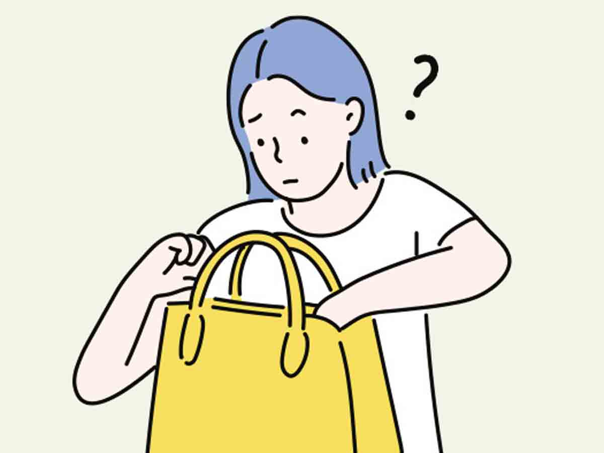 Rangareddy : వస్త్ర దుకాణంలో దొంగతనం.. నగదును దోచుకెళ్లిన బాలిక