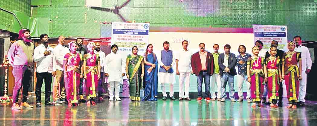 హోరాహోరీగా జాతీయ లిఫ్టింగ్‌ పోటీలు