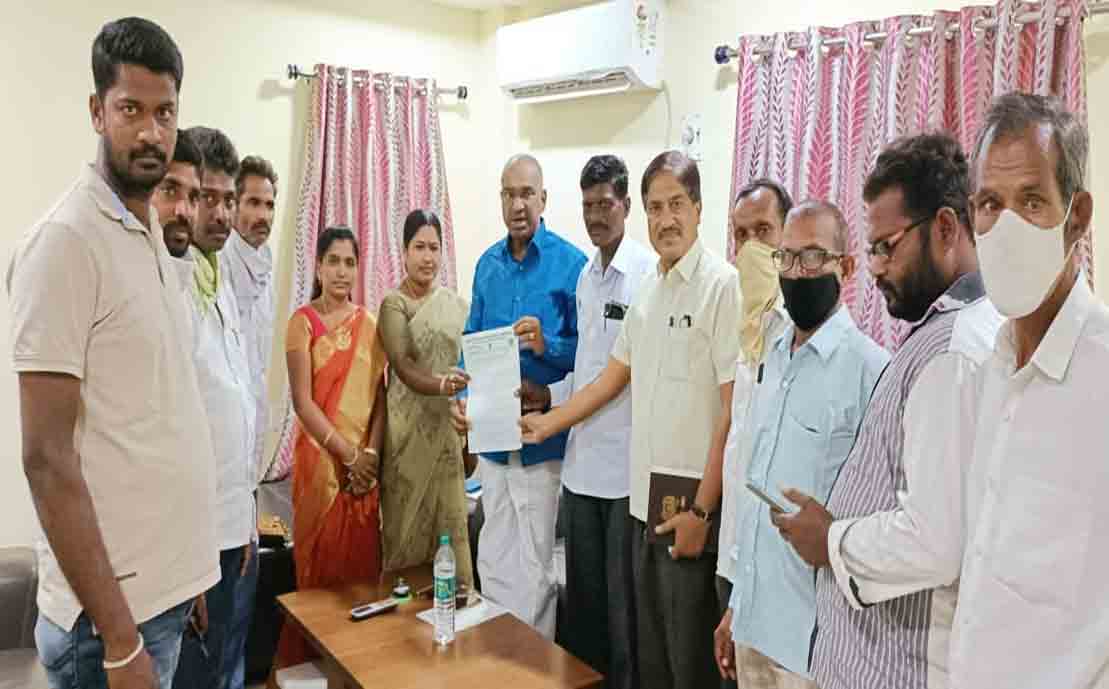 MLA | ఎమ్మెల్యే రాజయ్యను కలిసిన టీఆర్‌ఎస్ నాయకులు..