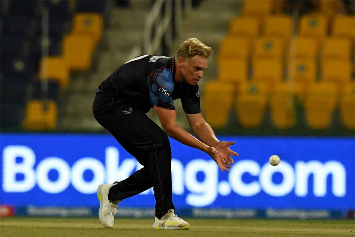 PAK vs NAM : పాక్‌ను క‌ట్ట‌డి చేస్తున్న ప‌సికూన‌ న‌మీబియా