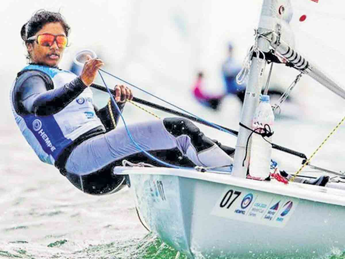 నేత్రకు స్వర్ణం