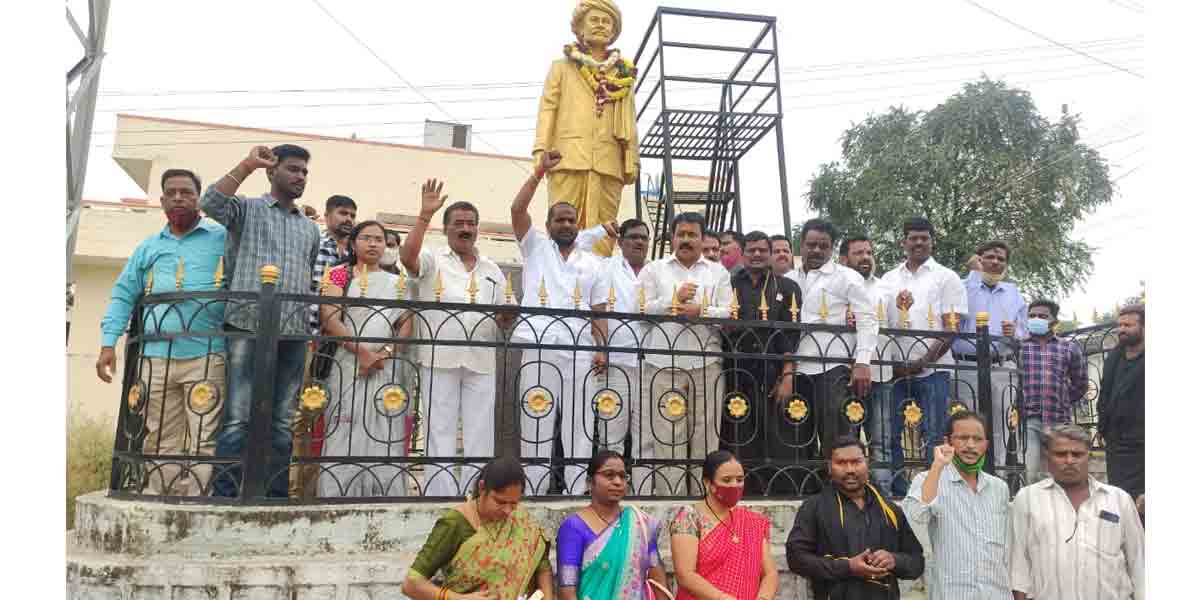 సకలజనుల అభ్యున్నతికి పూలే కృషి : మంత్రి శ్రీనివాస్‌ గౌడ్‌