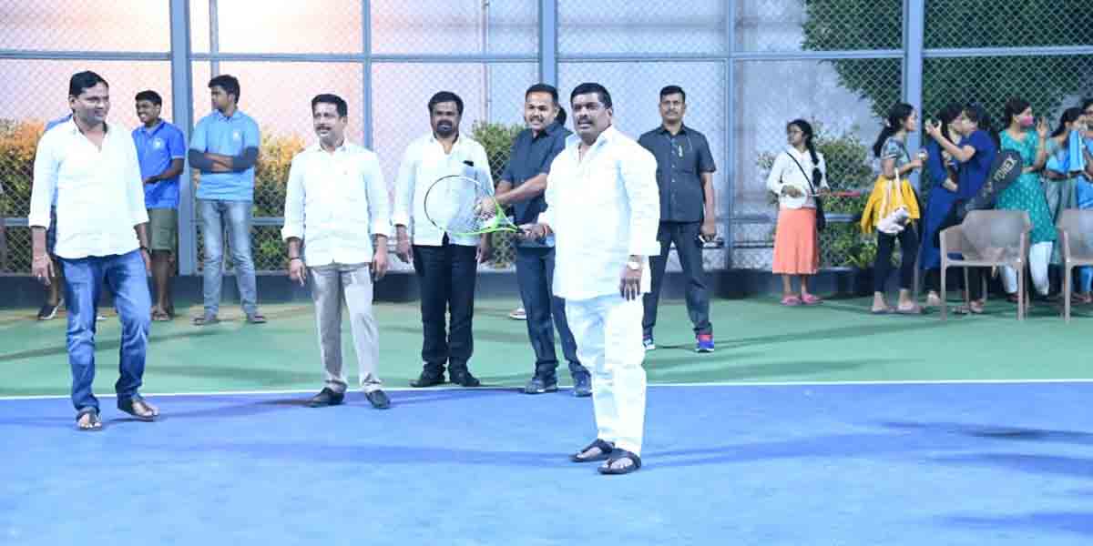 క్రీడలు మానసిక ఉల్లాసాన్ని పెంపొందిస్తాయి : ఎమ్మెల్యే గూడెం