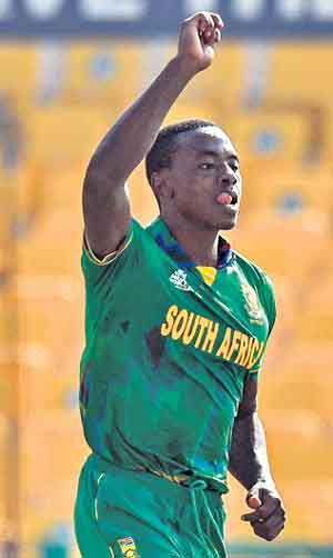 పేసర్ల ప్రతాపం