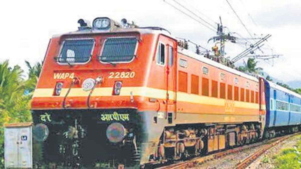 మెయిల్‌, ఎక్స్‌ప్రెస్‌ రైళ్లలో స్పెషల్‌ బాదుడుకు బ్రేక్‌!