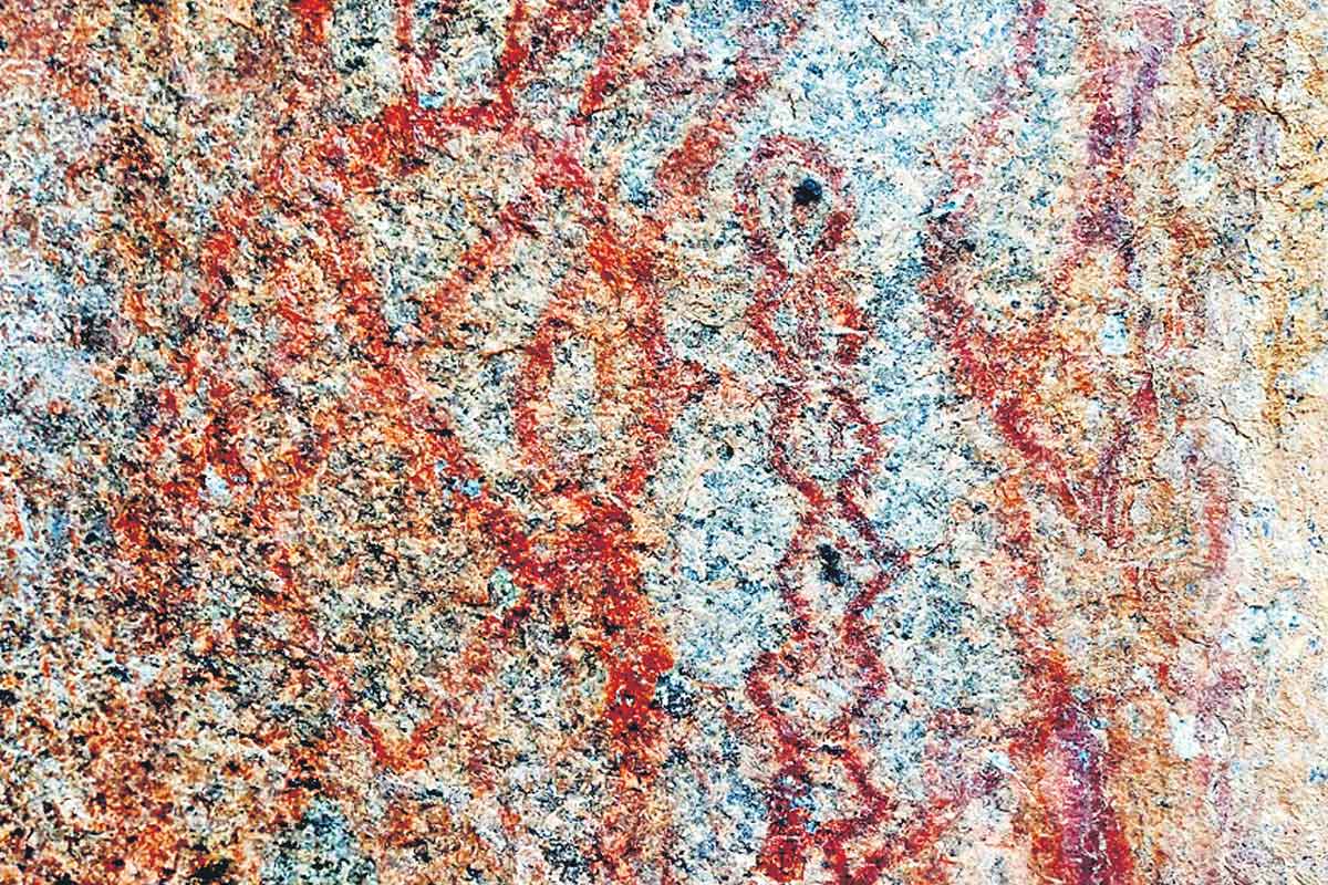 రామప్ప గుట్టపై రాతి చిత్రాలు