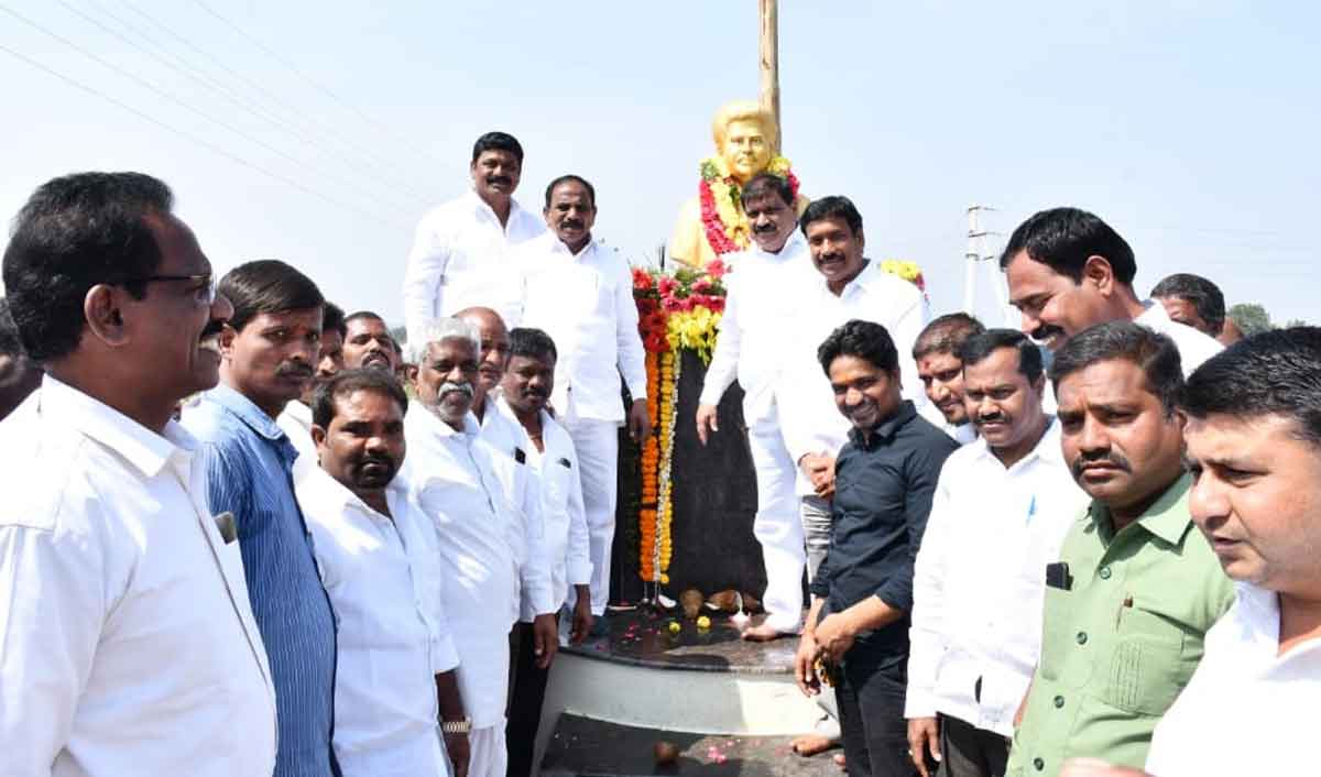 రాజేందర్‌రెడ్డి ఆశయ సాధనకు కృషి చేయాలి