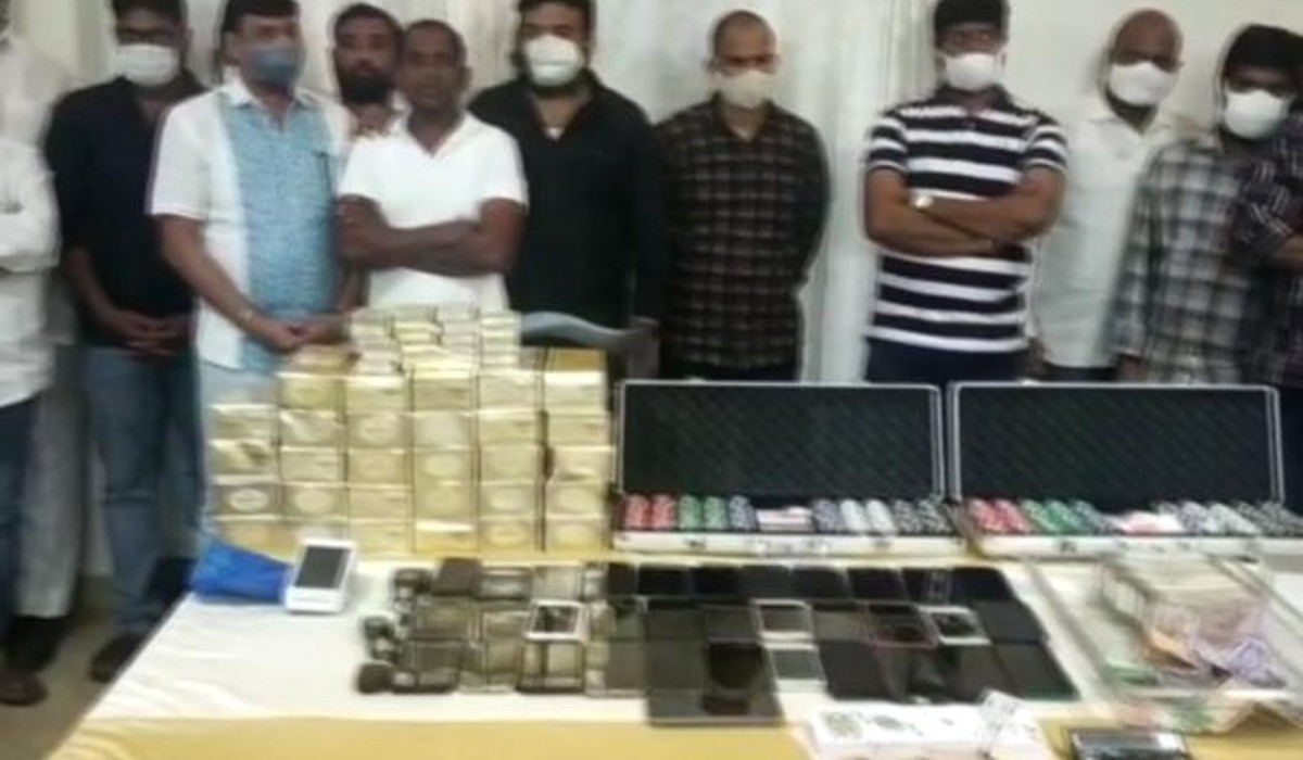 Playing poker | టాలీవుడ్ న‌టుడి ఫాంహౌజ్‌లో పేకాట‌.. 30 మంది అరెస్ట్‌