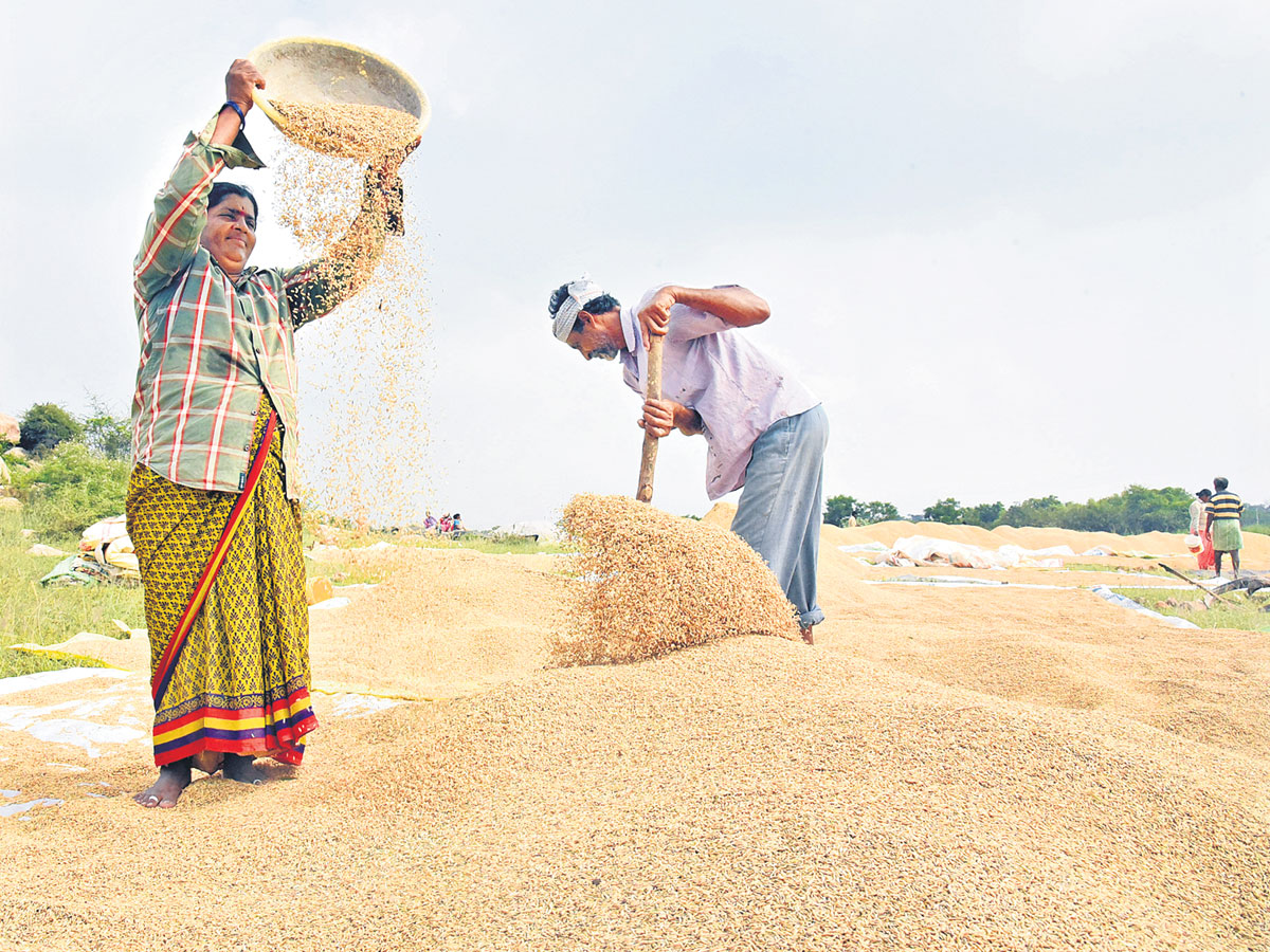 రైతుతో రాజకీయమా!