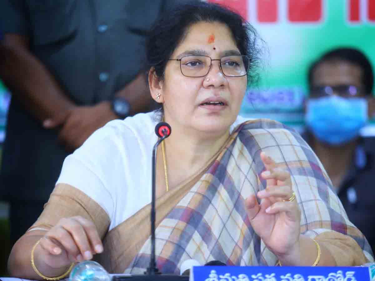 నీట్ ఫలితాల్లో గిరిజన విద్యార్థుల హవా..అభినందనలు తెలిపిన మంత్రి సత్యవతి