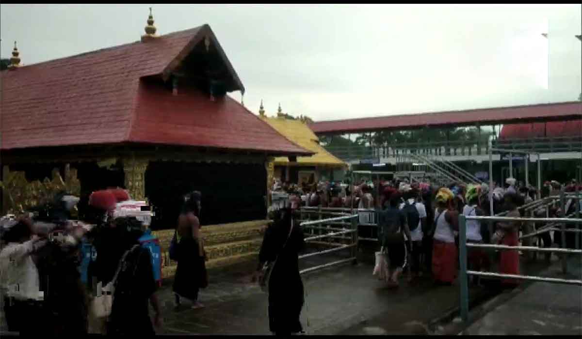 15వ తేదీ నుంచి తెరుచుకోనున్న శ‌బ‌రిమ‌ల ఆల‌యం